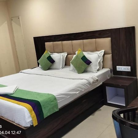 Hotel Paradise Convention Bhubaneswar Buitenkant foto