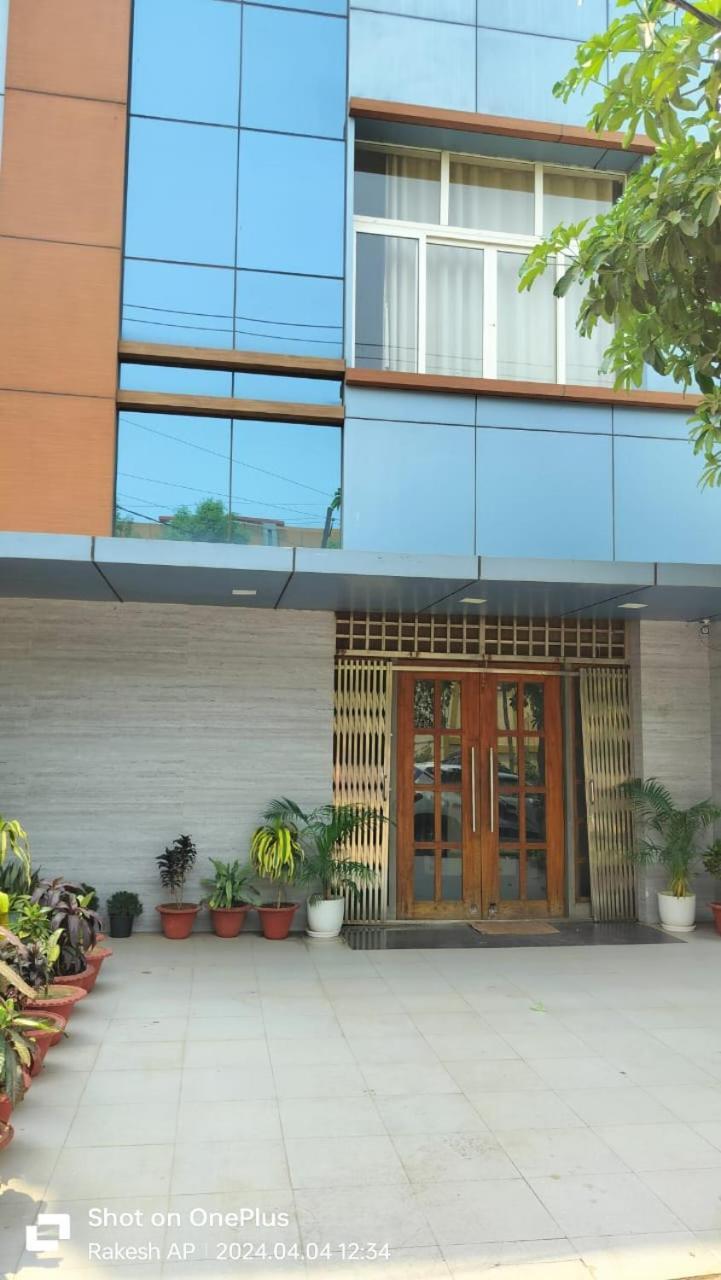 Hotel Paradise Convention Bhubaneswar Buitenkant foto