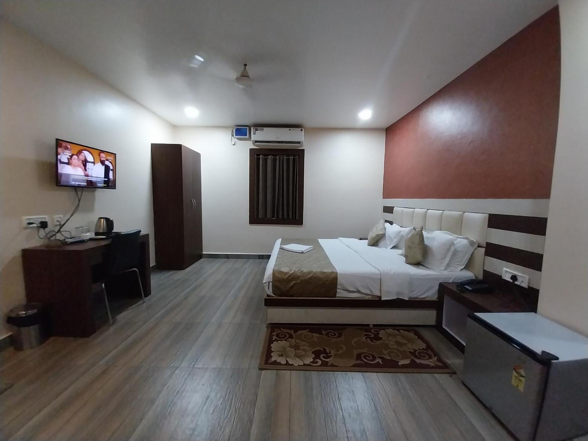 Hotel Paradise Convention Bhubaneswar Buitenkant foto